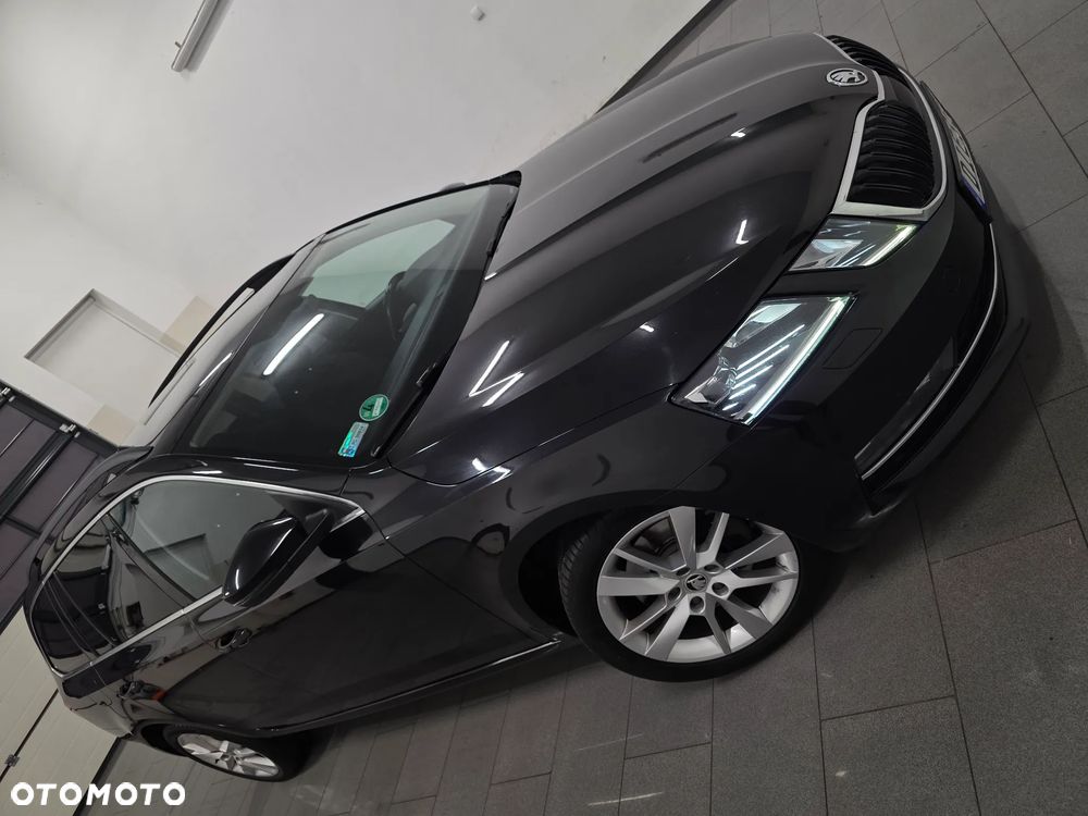 Skoda Octavia 2.0 TDI SCR 4x4 Style DSG - 3