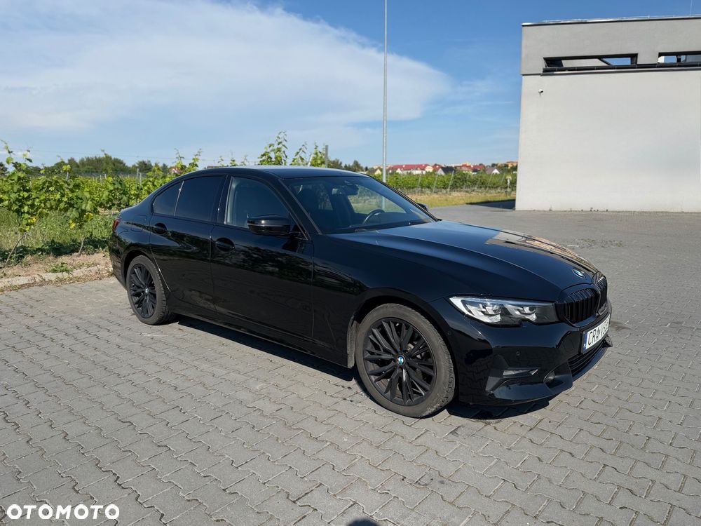 BMW Seria 3 320i xDrive Sport Line - 2