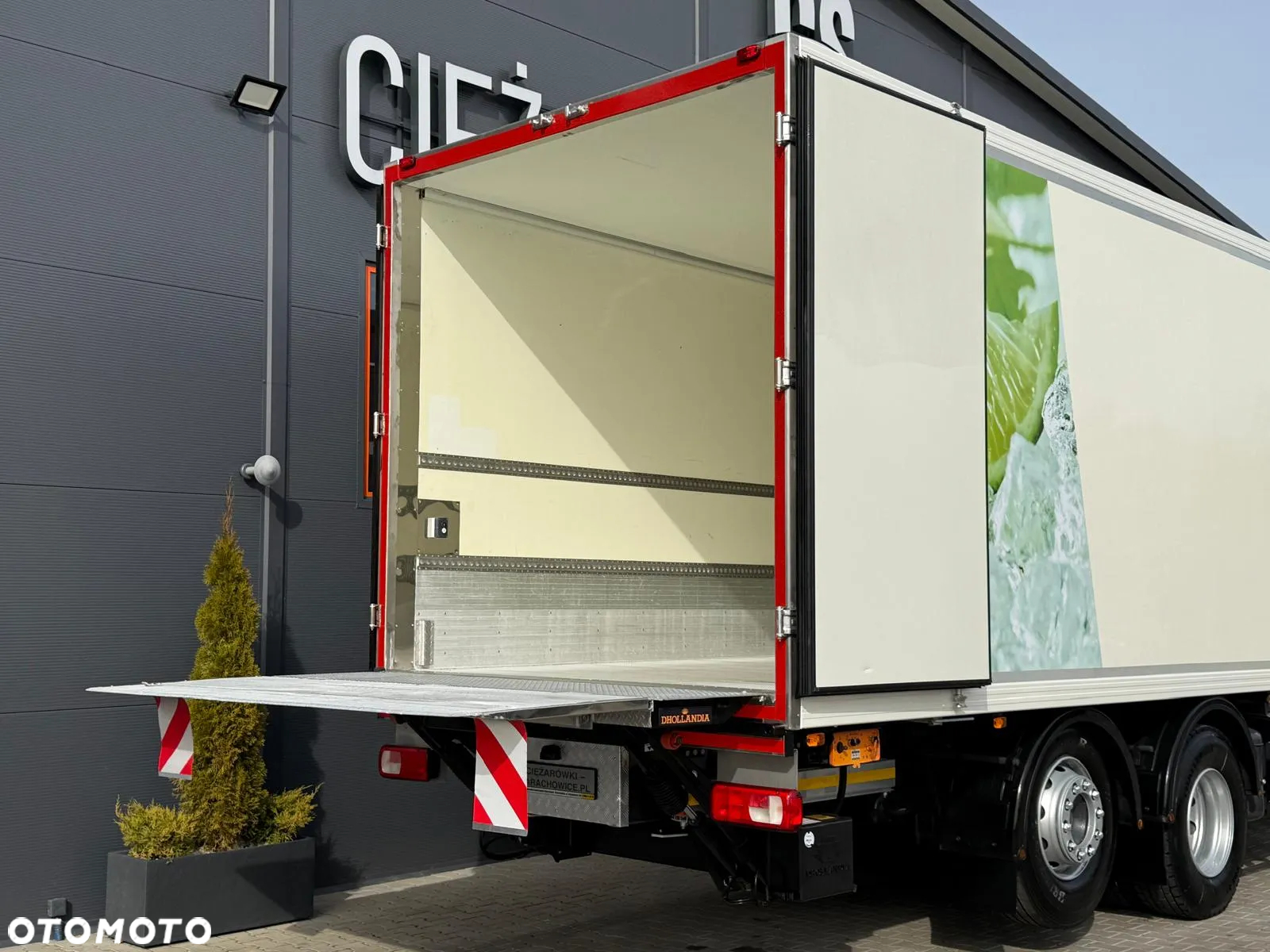 DAF DAF CF XF 75.360 // 6x2 // E5 // chłodnia 21 Epal // sypialka // klima // winda pod spód - 13