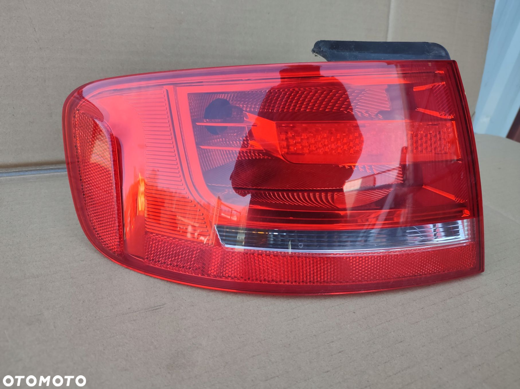 Lampa prawy tył w błotnik AUDI A4 B8 EUROPA SEDAN - 2