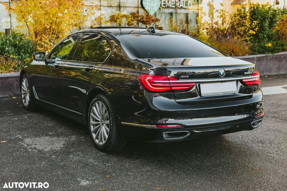 BMW Seria 7 750d xDrive - 14