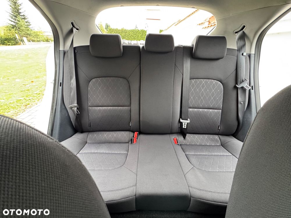 Kia Rio - 20