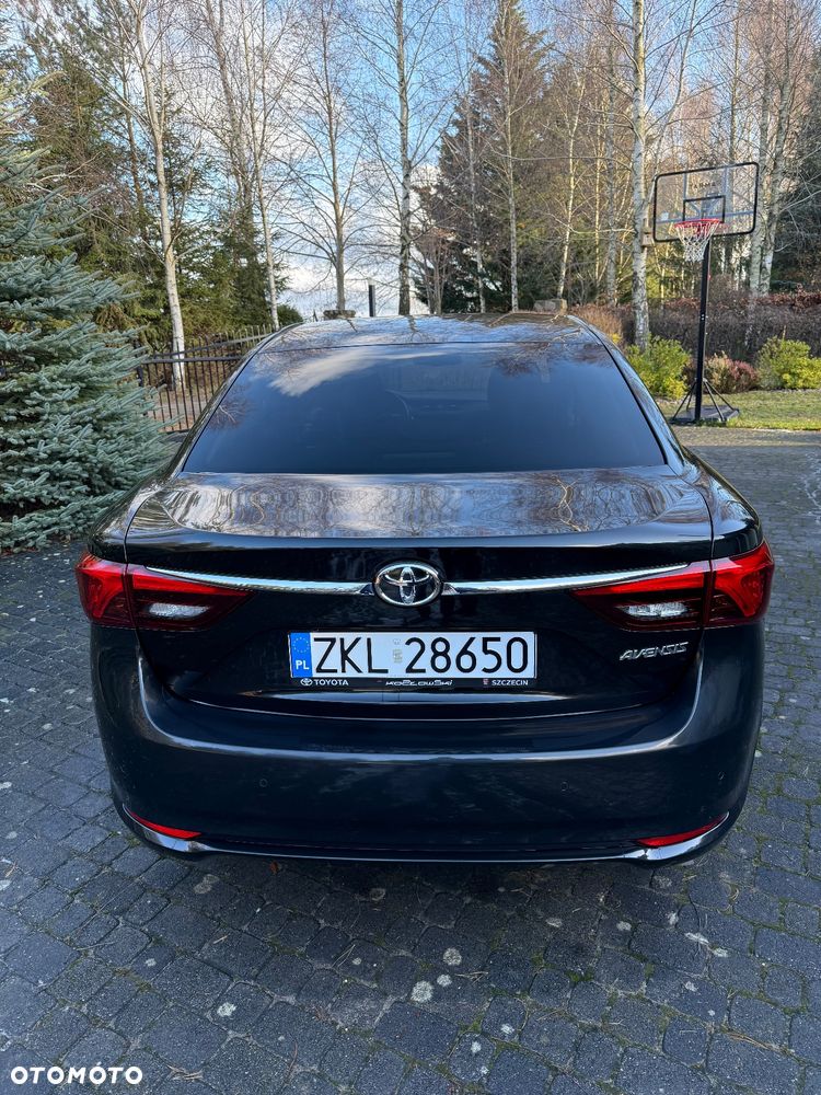 Toyota Avensis 2.0 D-4D Premium - 8