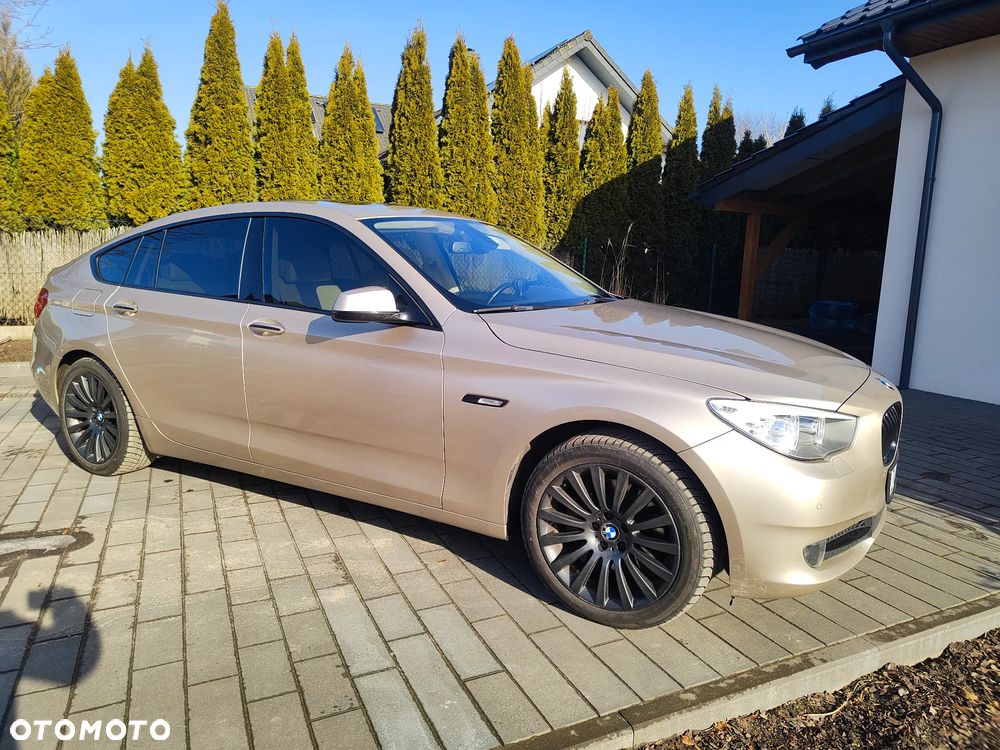 BMW 5GT - 3