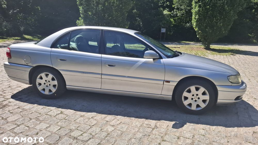 Opel Omega 2.2 Elegance - 5