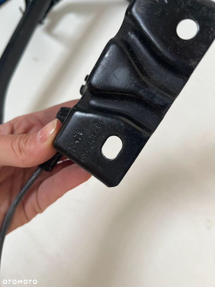 Jeep Cherokee Zamek pokrywy przedniej / maski silnika 68324C14AA - 2