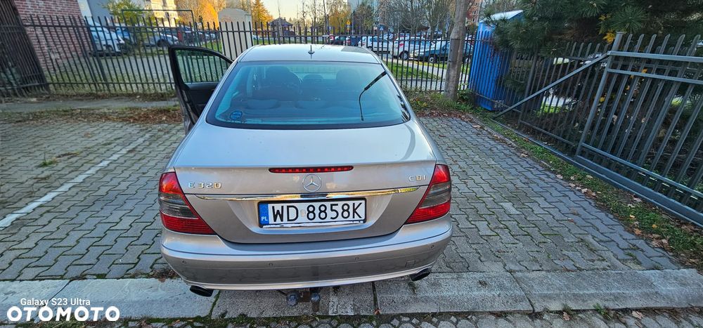 Mercedes-Benz Klasa E - 12