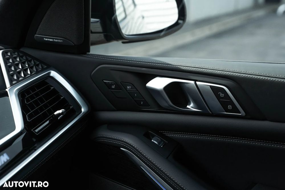 BMW X7 M60i xDrive AT MHEV - 31