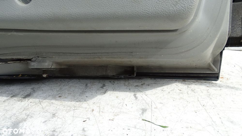 KLAPA TYŁ BAGAŻNIKA RENAULT SCENIC RX4 2.0 - 15