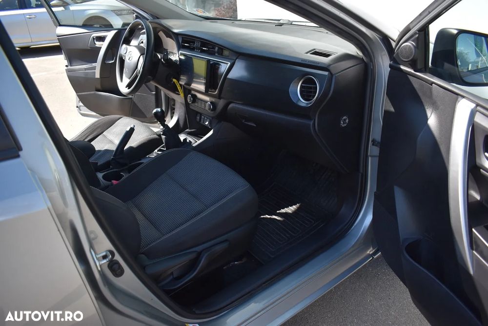 Toyota Auris 1.33 Dual VVT-i Terra - 18