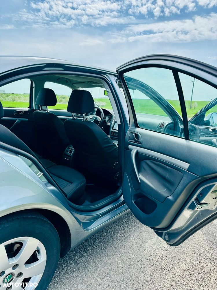 Skoda Octavia 1.4 TSI Business - 8