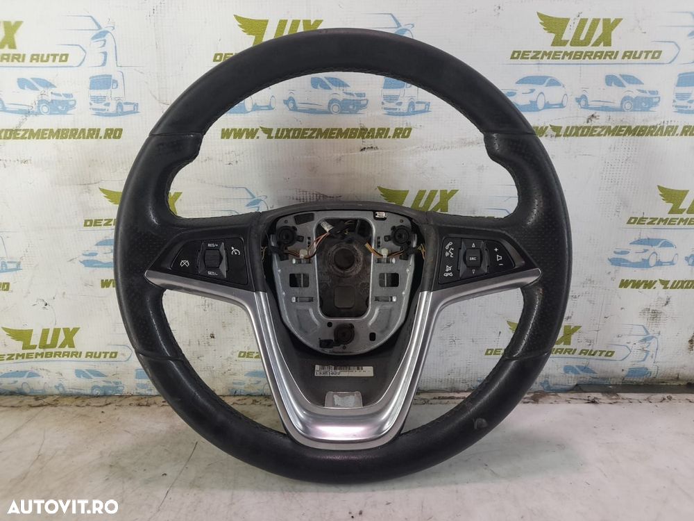 Volan in 3 spite 13351022 Opel Astra J [2009 - 2012] 1.7 cdti A17DTR - 1
