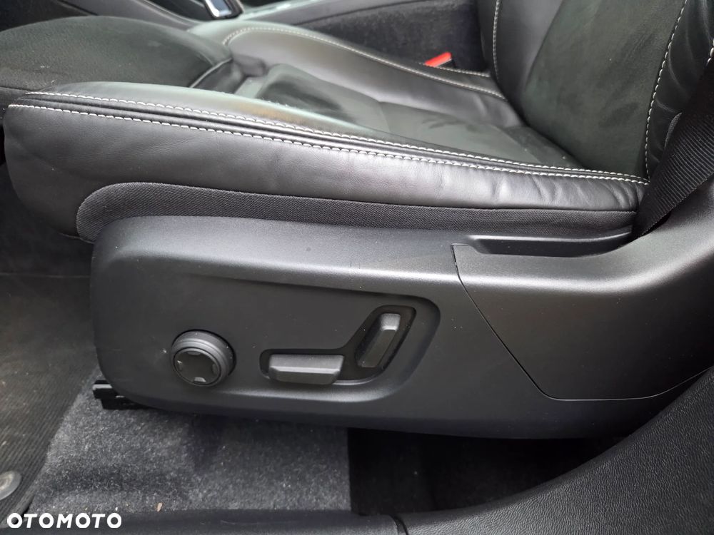 Volvo XC 40 T5 AWD Geartronic R-Design - 28