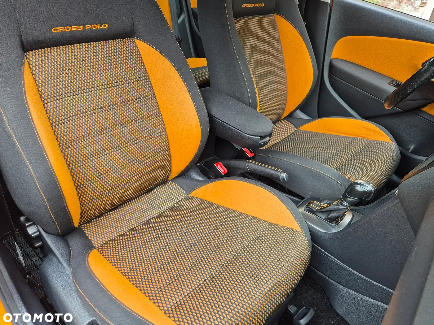 Volkswagen Polo Cross 1.2 TSI DSG - 25