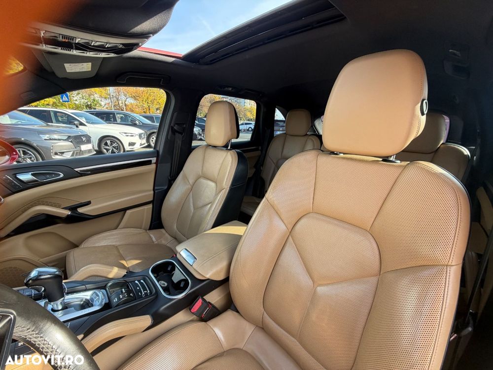 Porsche Cayenne 3.0 L - 17