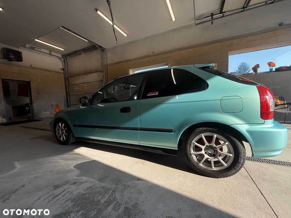 Honda Civic - 4