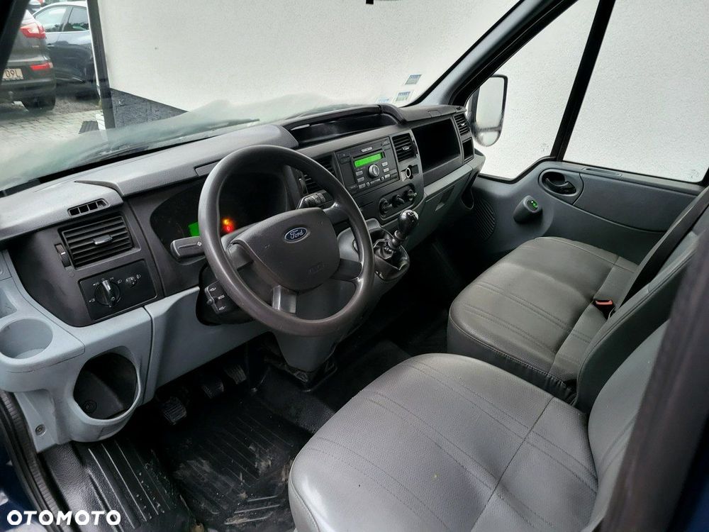Ford Transit - 10