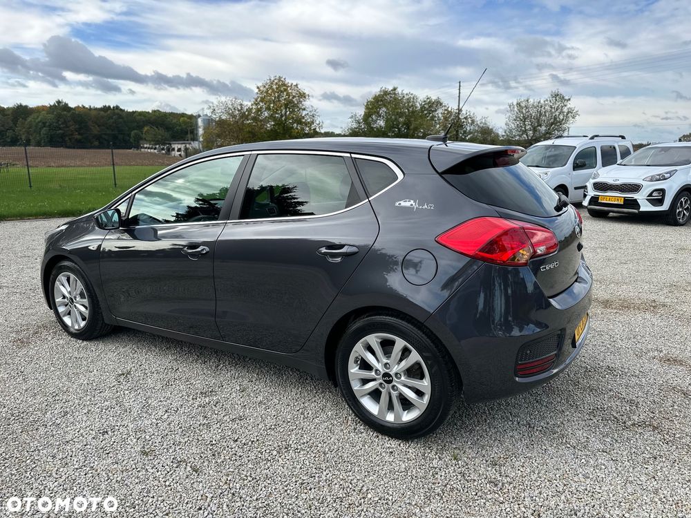 Kia Ceed 1.6 GDI Platinum Edition - 6