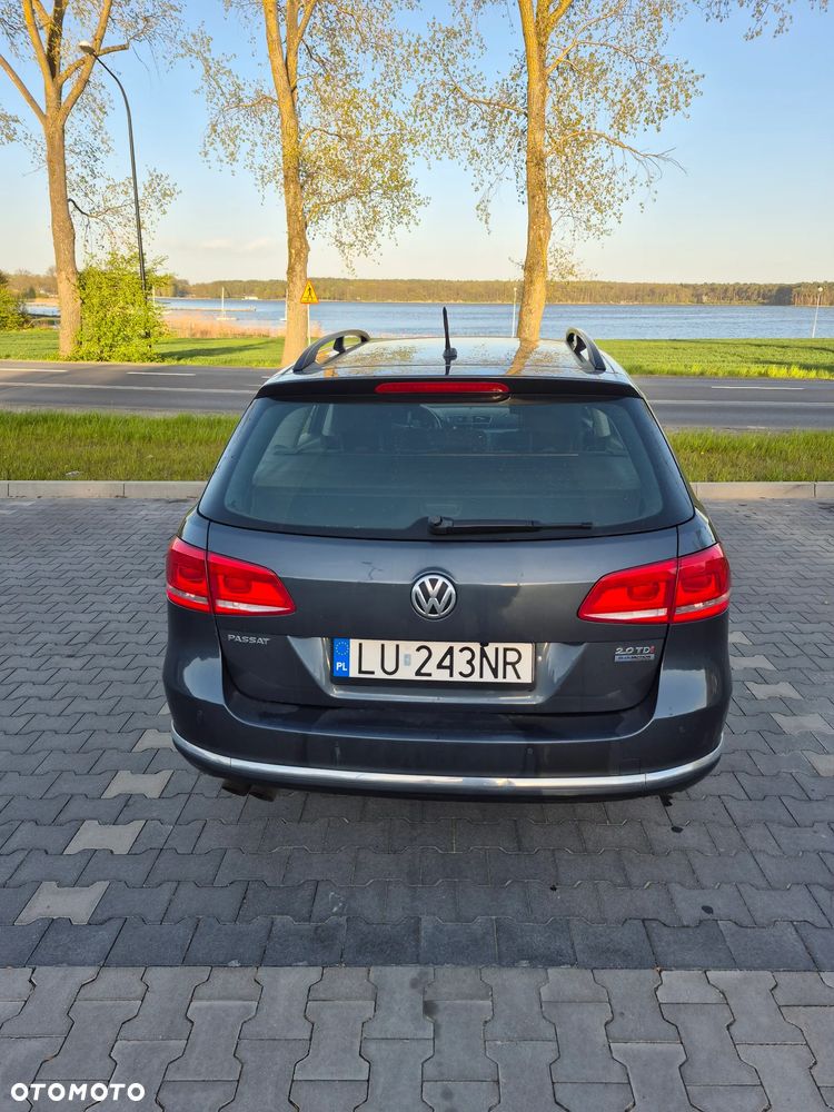 Volkswagen Passat 2.0 TDI SCR 4Motion DDG Highline - 2