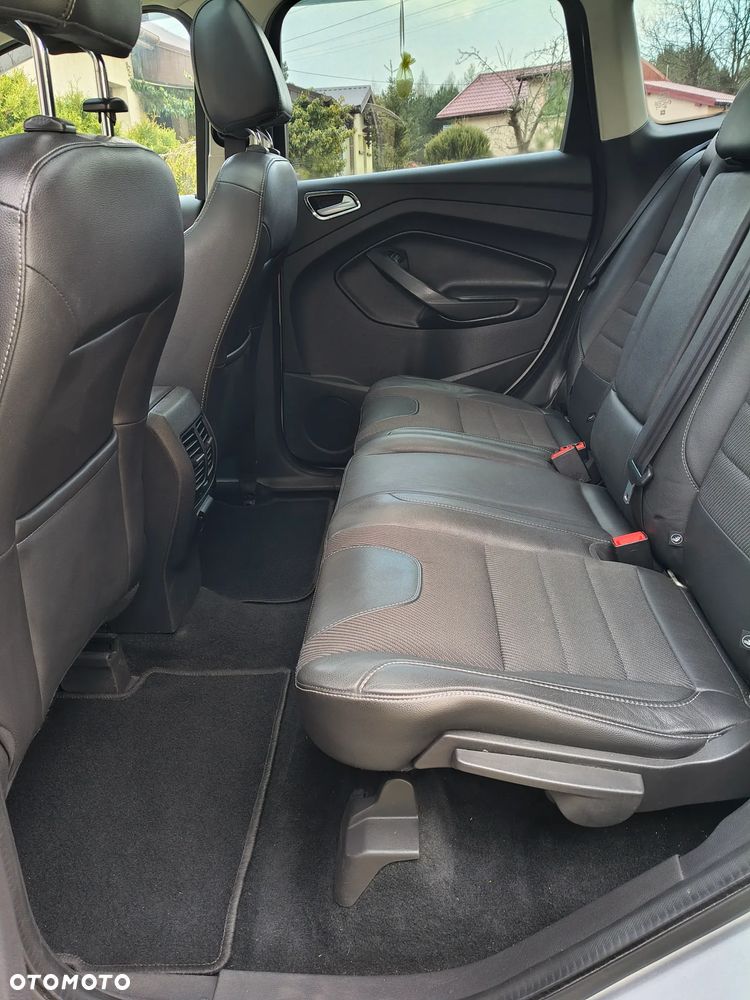 Ford Kuga 2.0 TDCi 4WD Titanium - 25