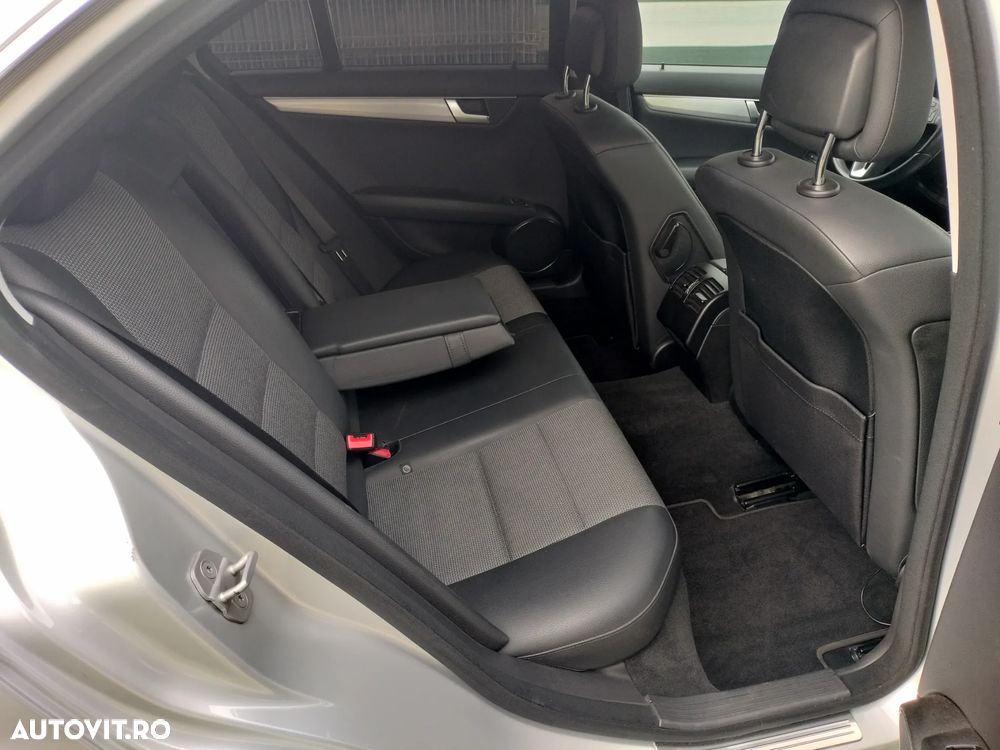 Mercedes-Benz C 180 BlueEFFICIENCY Avantgarde - 9