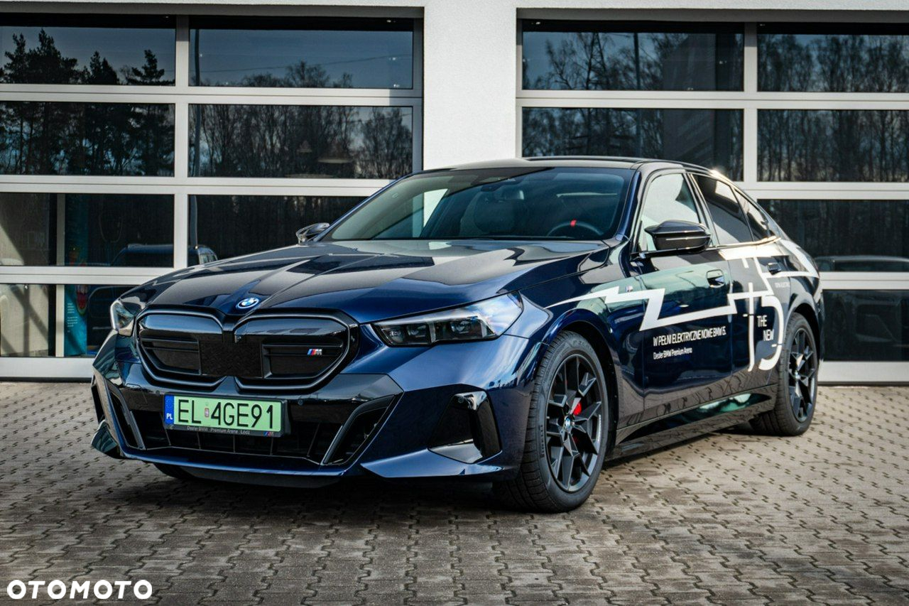 BMW i5 - 3