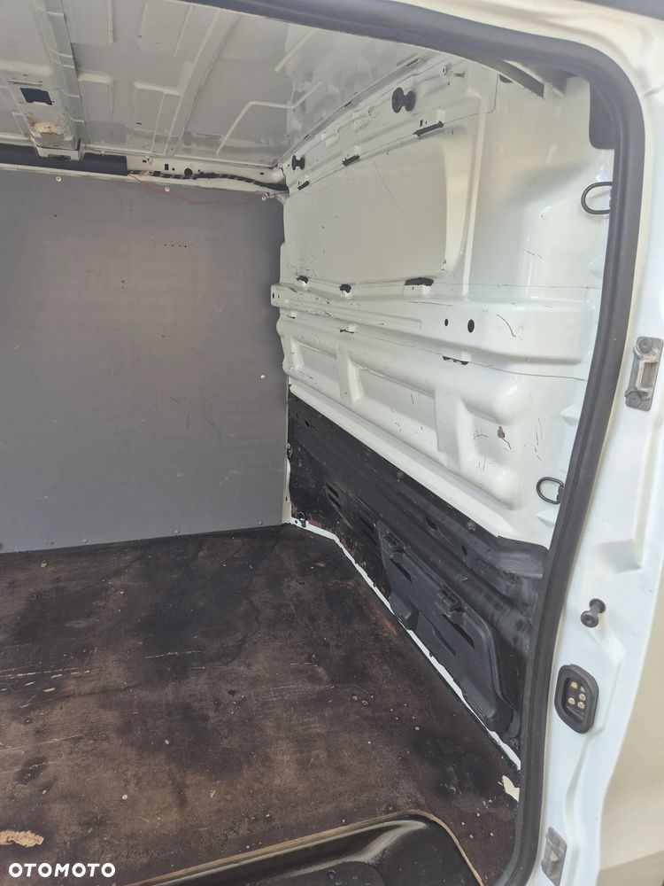 Opel Vivaro Sport LONG 2017r Navi Klima Led - 23