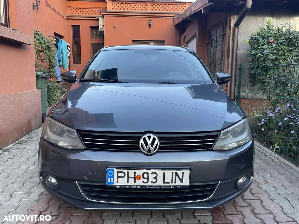 Volkswagen Jetta 2.0 TDI CR DPF Highline - 1