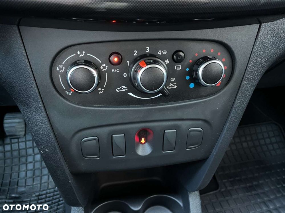 Dacia Sandero Blue dCi 95 Comfort - 11