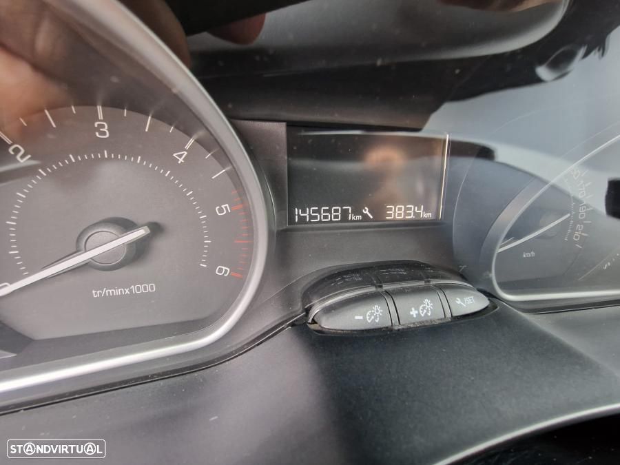 Peugeot 208 1.6 BlueHDi Allure - 14