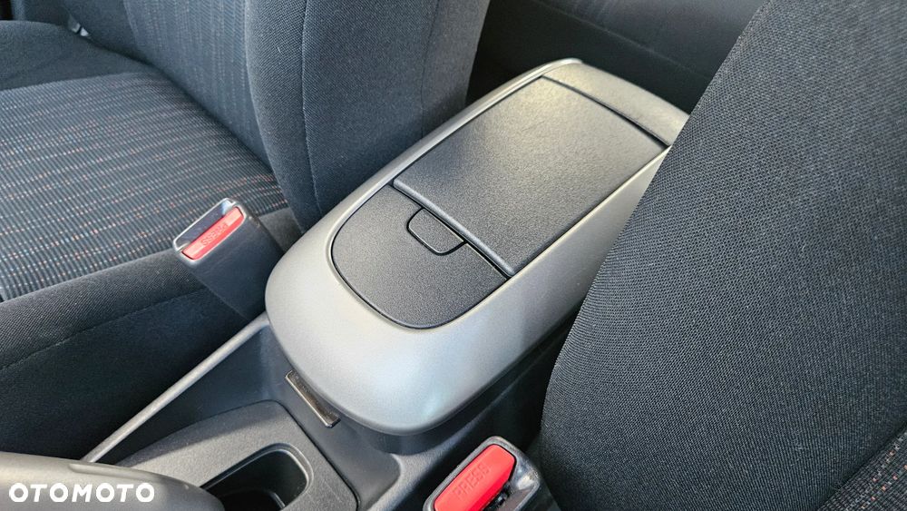 Toyota Auris - 26