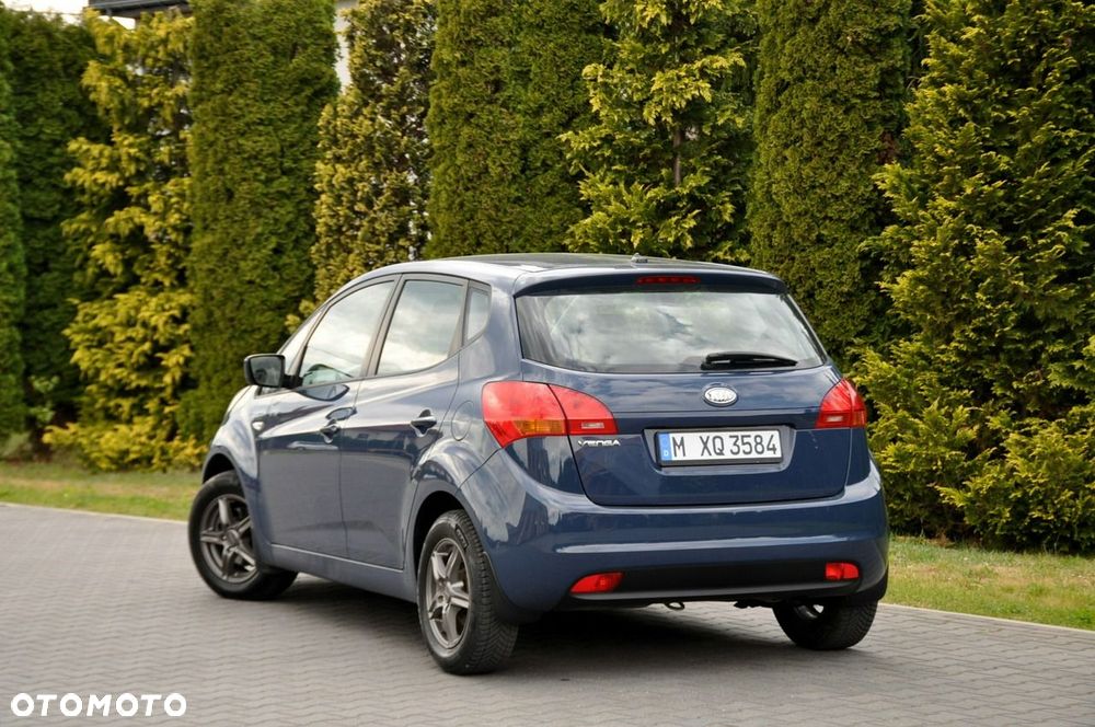 Kia Venga - 14