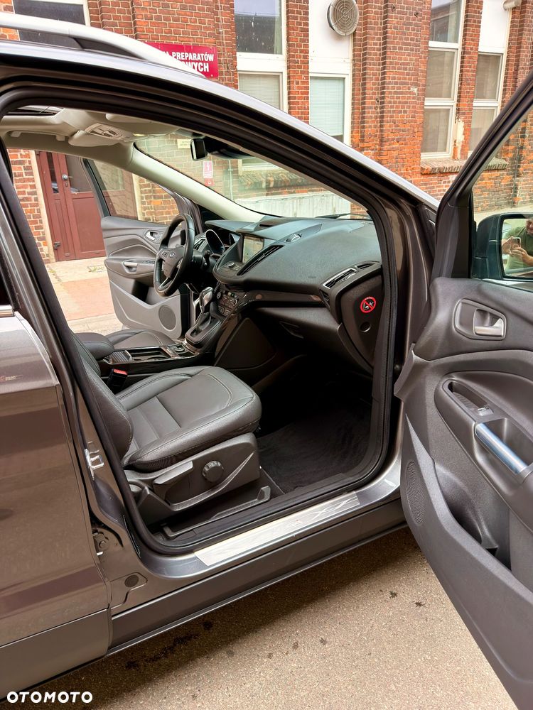Ford Kuga 2.0 TDCi 4x4 Titanium - 20