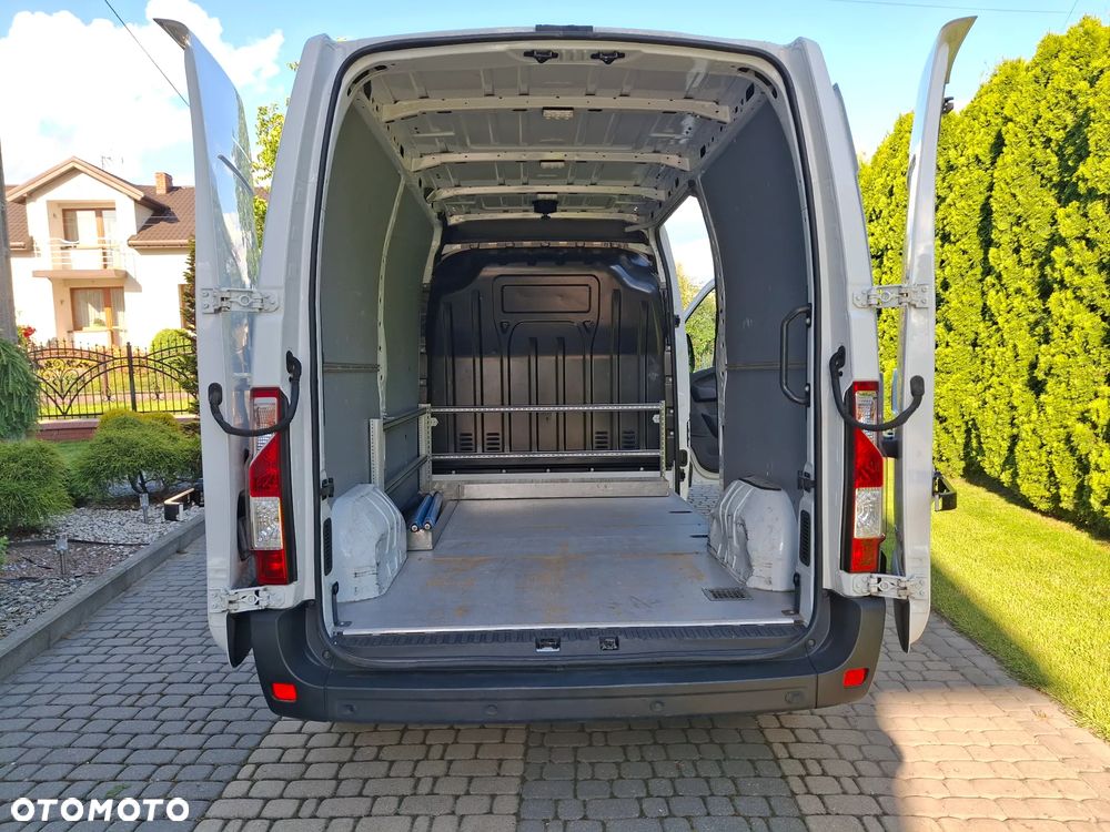Renault Master 2.3 D 136 KM Salon PL - 15
