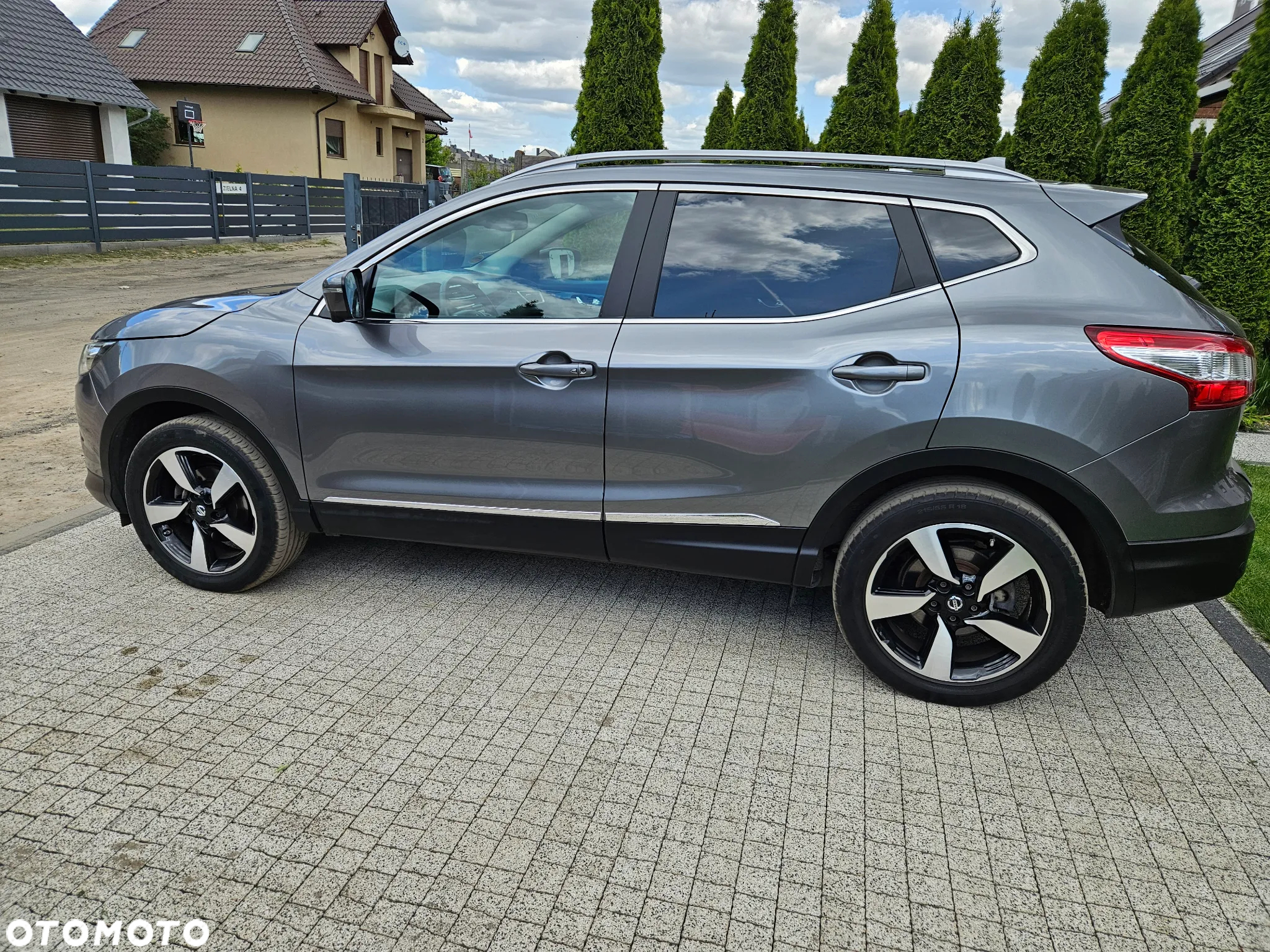 Nissan Qashqai 1.2 DIG-T N-Connecta EU6 - 9