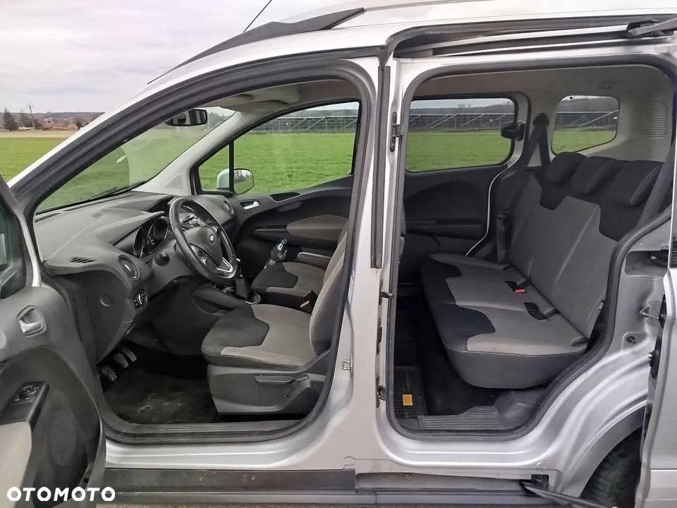 Ford Tourneo Courier 1.0 EcoBoost S&S Trend - 4