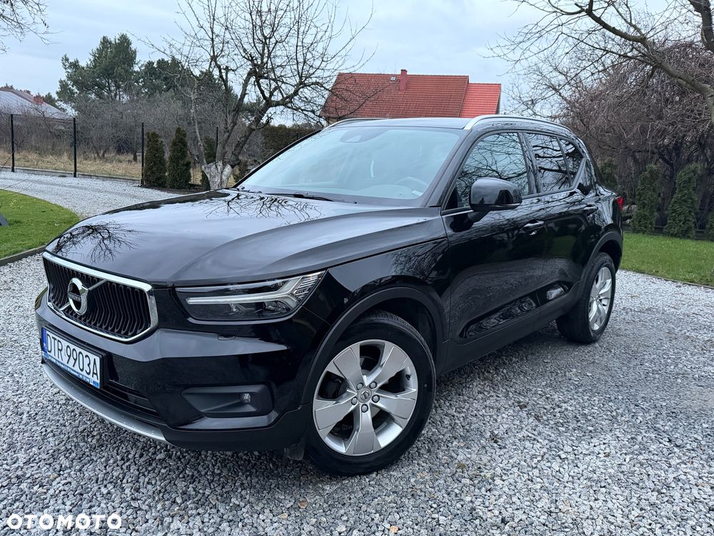 Volvo XC 40 D3 SCR Momentum - 1