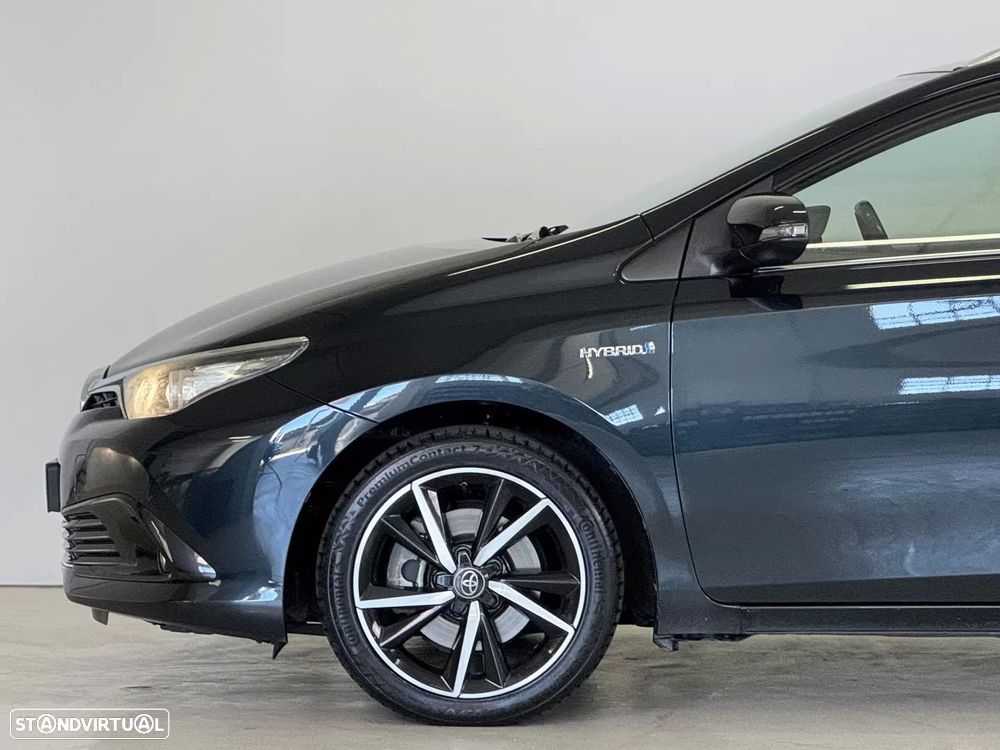 Toyota Auris Touring Sports 1.8 HSD Comfort +P.Techno+P.Sport - 12