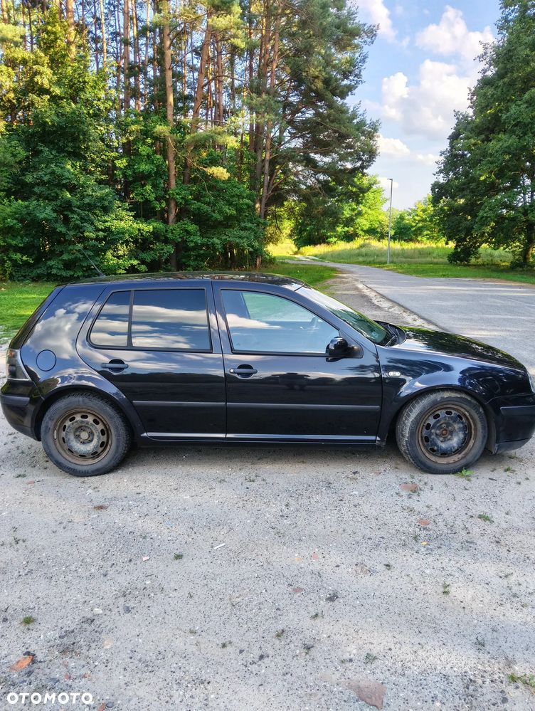 Volkswagen Golf - 3