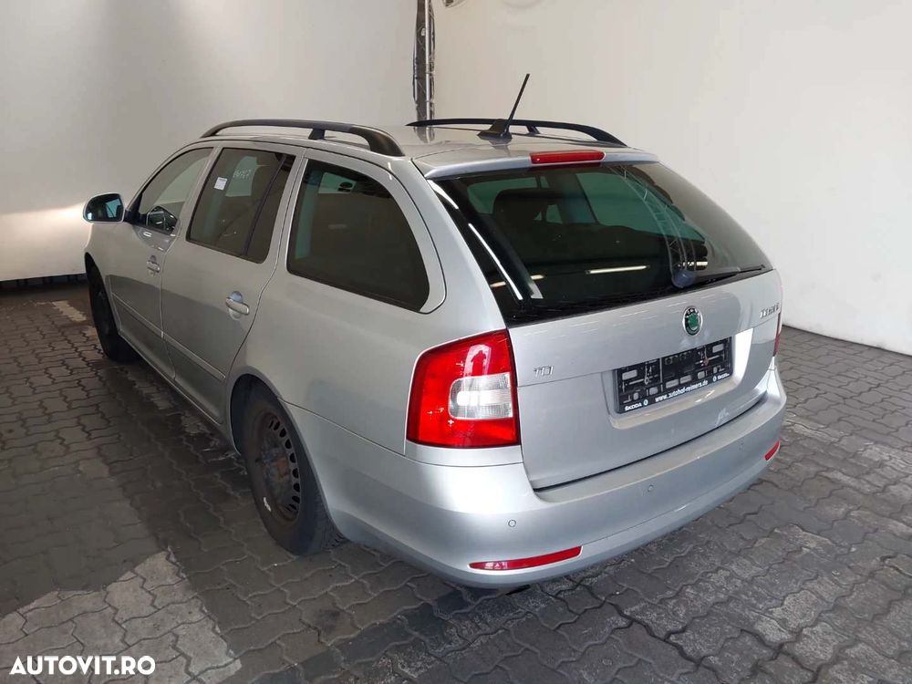 Skoda Octavia 1.6 TDI DPF FAMILY - 3