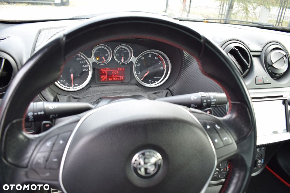 Alfa Romeo Mito 1.4 TB MultiAir Veloce S TCT - 11