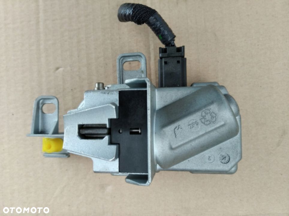 Volvo V50 S40 C30  blokada kierownicy stacyjka 30680132 - 1