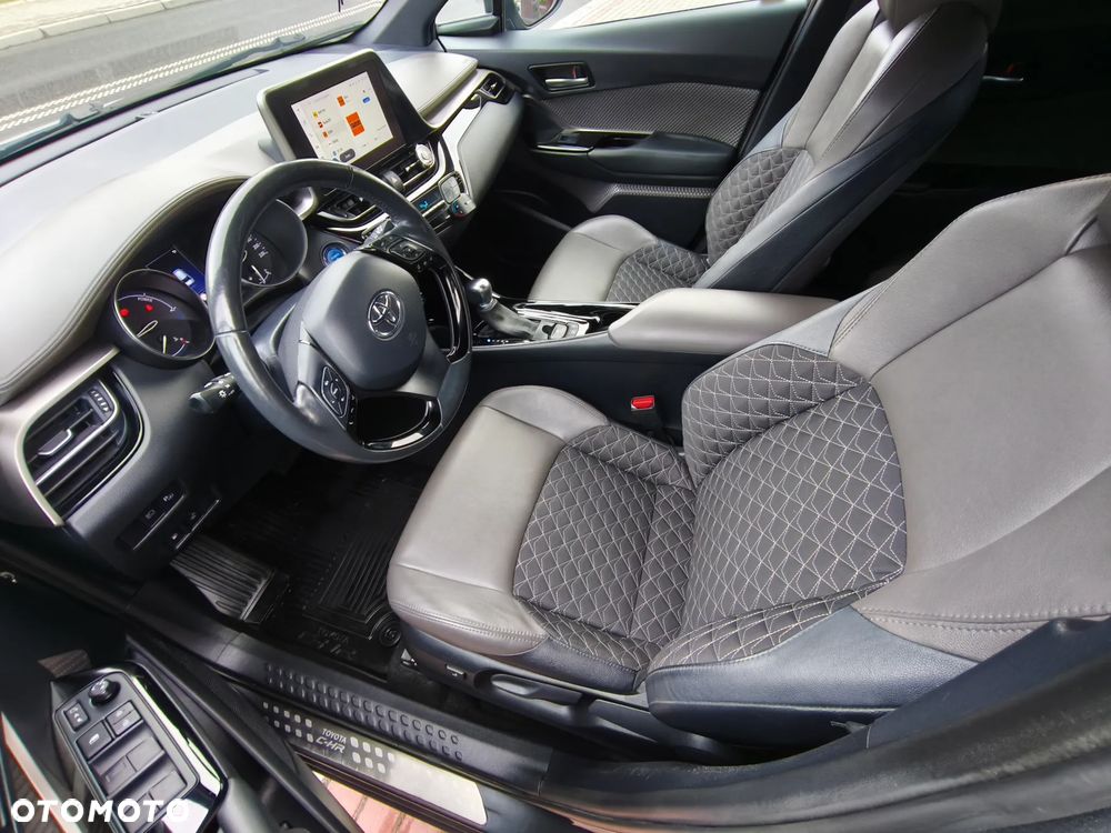 Toyota C-HR 1.8 Hybrid Executive - 14