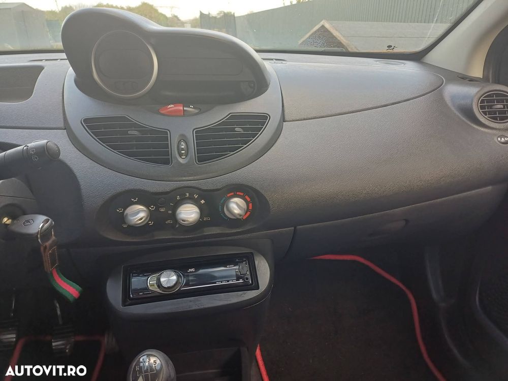Renault Twingo 1.2 16V LEV eco2 - 11