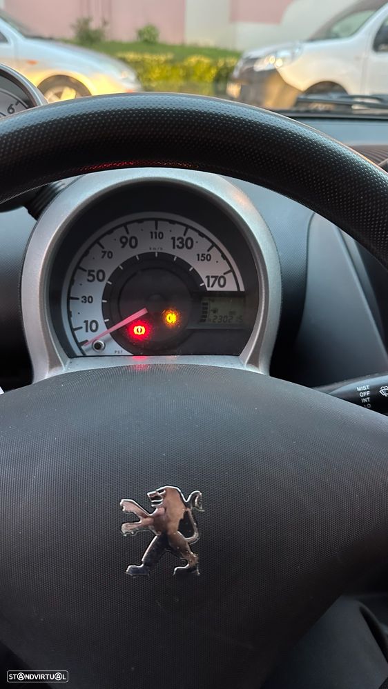 Peugeot 107 1.0 Urban - 8