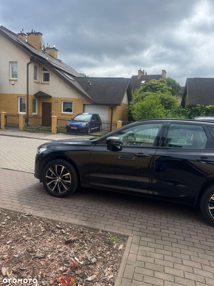 Volvo XC 60 B4 B Plus Dark - 13