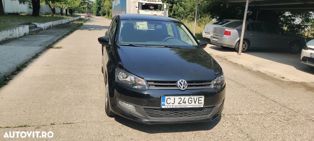 VOLKSWAGEN Polo 2014