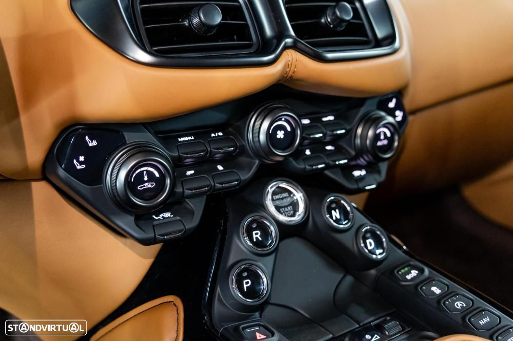 Aston Martin Vantage Roadster V8 - 41