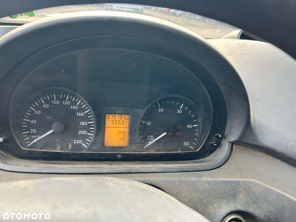 Mercedes-Benz Vito - 15