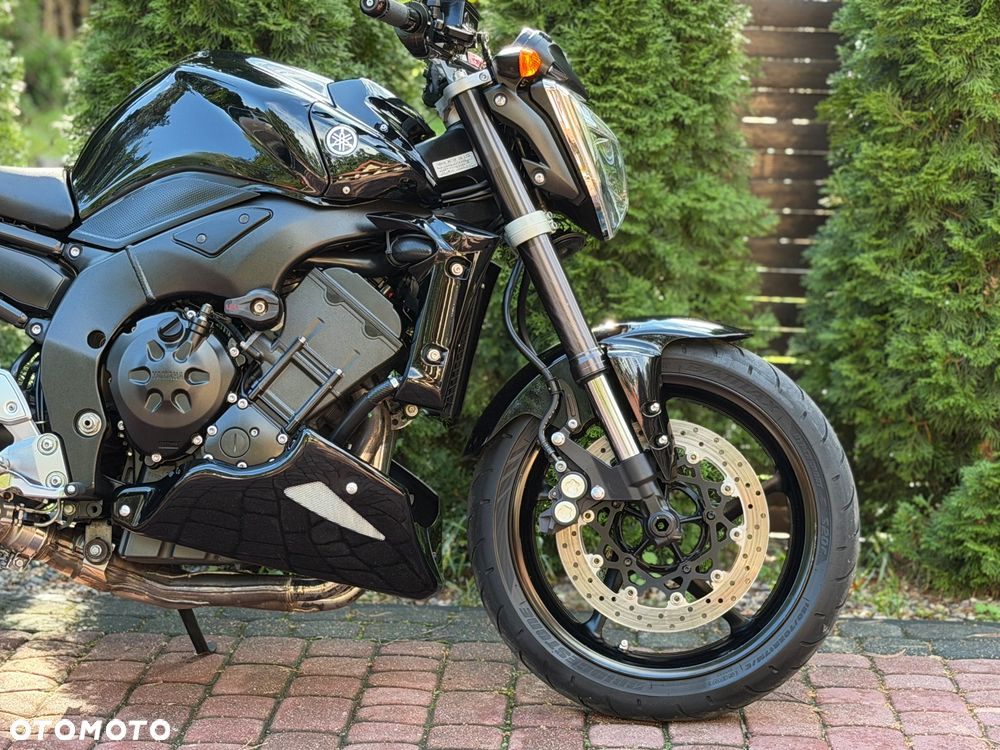 Yamaha FZ - 10
